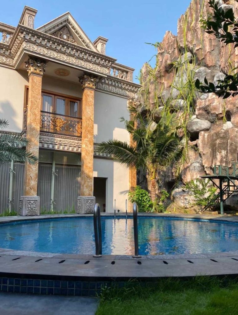 beli rumah full furnished klasik kenjeran surabaya